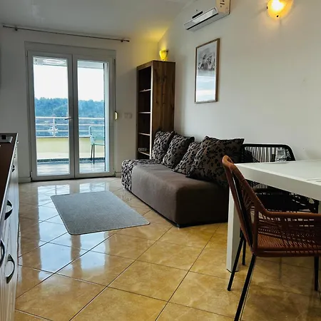 Apartment Medulin - Romeo - Wohnung Direkt Am Meer