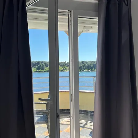 - Romeo - Direkt Am Apartamento Medulin