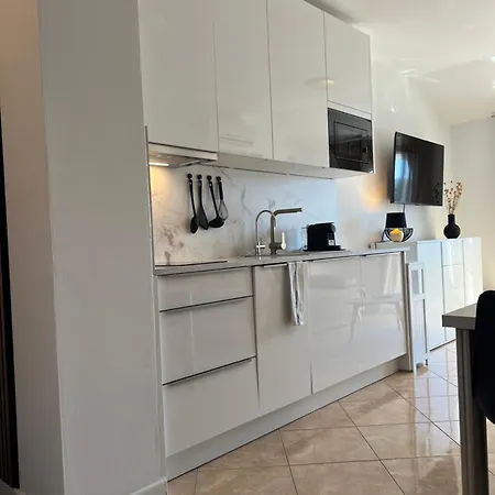 - Romeo - Direkt Am Apartment Medulin