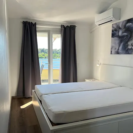 - Romeo - Direkt Am * Medulin