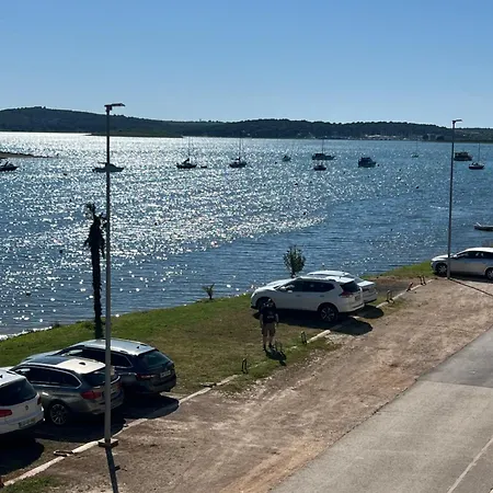 - Romeo - Direkt Am Apartment Medulin