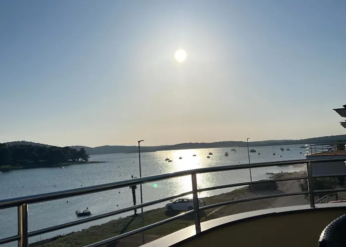 דירה - Romeo - Direkt Am מדולין