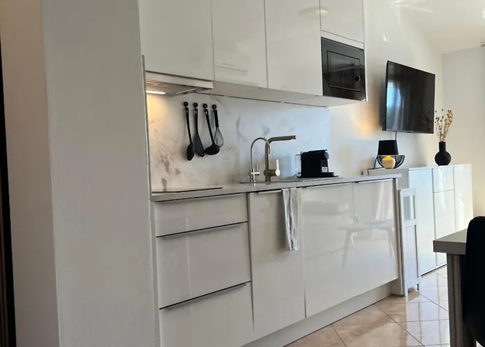 - Romeo - Direkt Am דירה מדולין